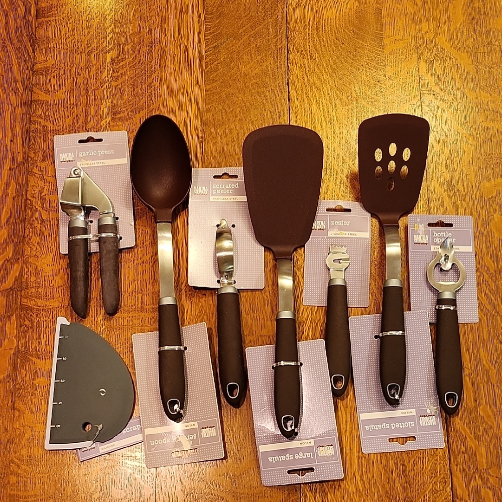 Martha Stewart Utensil Set - Brown